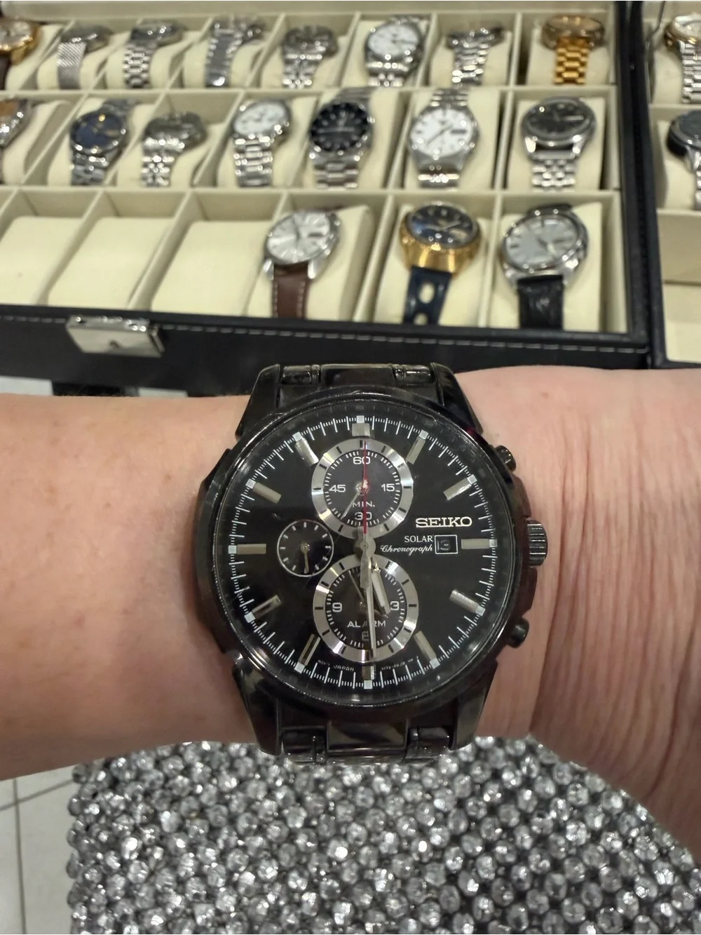 Seiko men solar